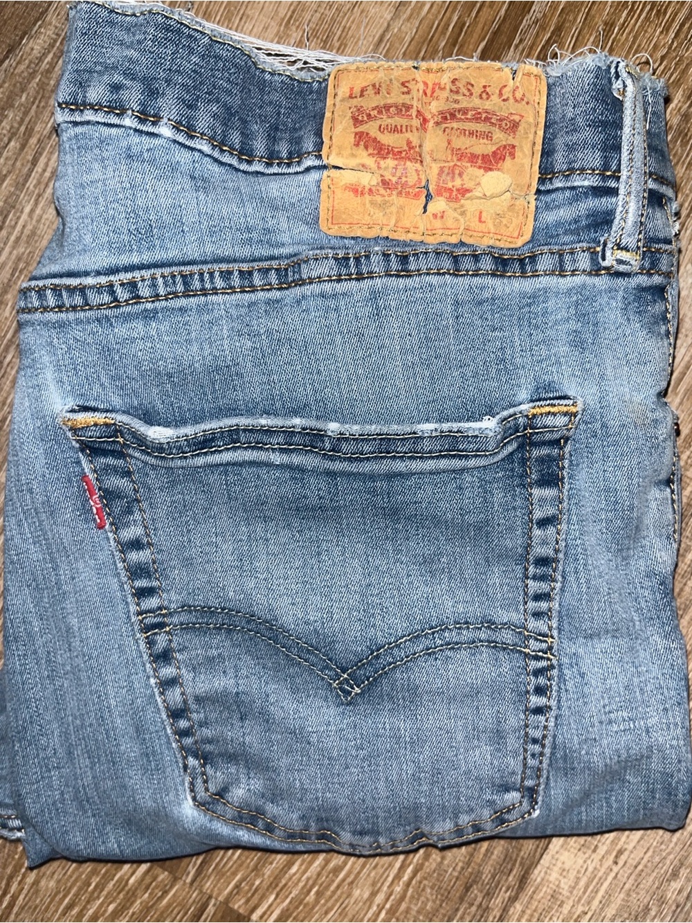 Levi's Women's 515 premium Light Wash straight leg